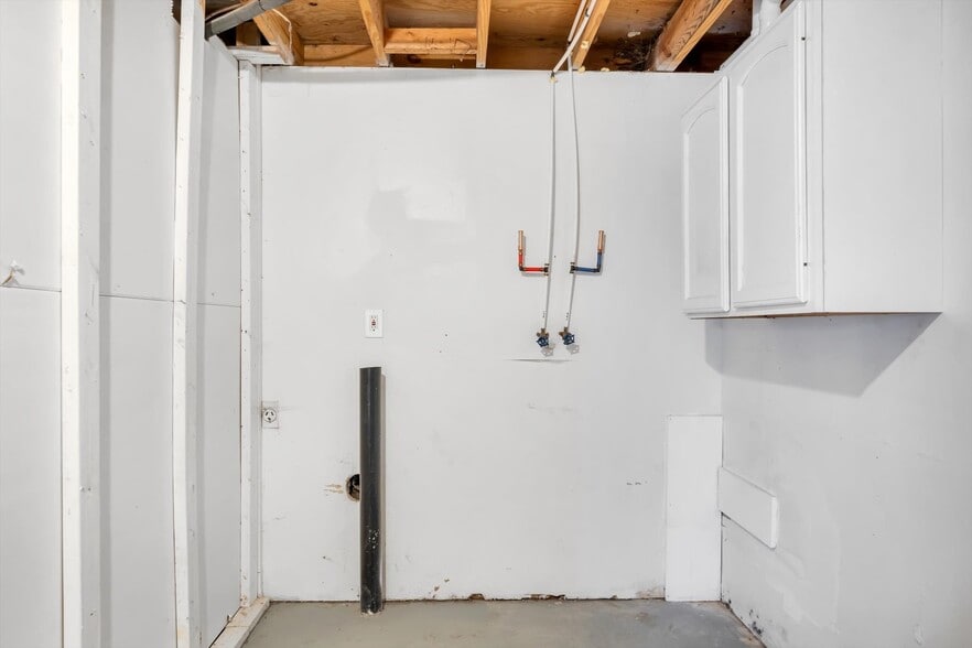 Building Photo - 2534 Millvalley Dr