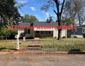 Building Photo - 520 Belcher Dr