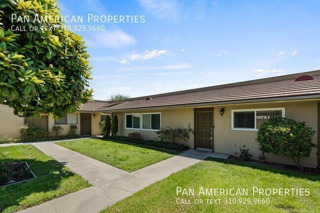 Building Photo - 440 Vista Dr