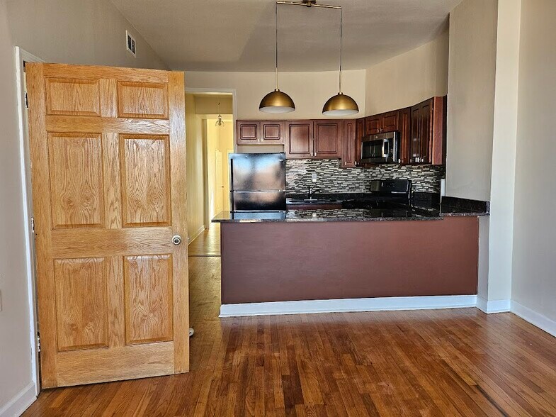 kitchen view - 2417 W Warren Blvd