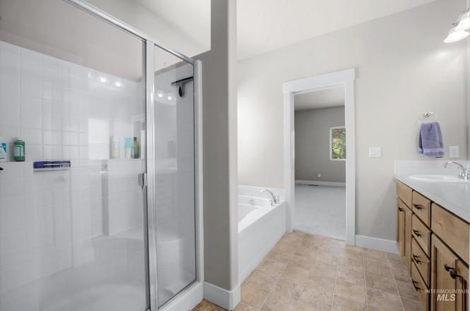 Building Photo - 5393 W Rosslare Dr