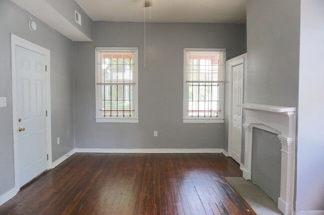 Building Photo - 1 BED | 1 BATH | VICTORIAN DISTRICT