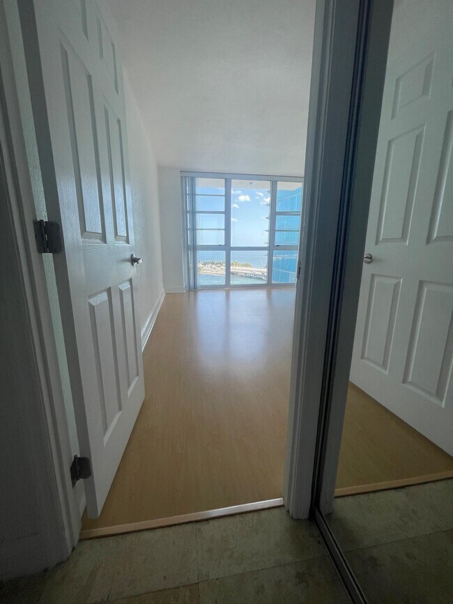 Building Photo - 2451 Brickell Ave