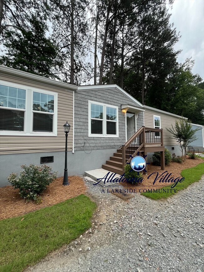 Building Photo - Brand New Home with Lake Access! 3BR/2Bth ...