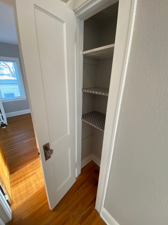 Linen Closet - 4247 Cedar Ave S
