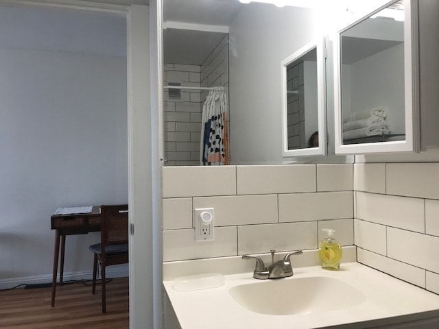 Building Photo - 2648 Kuilei St