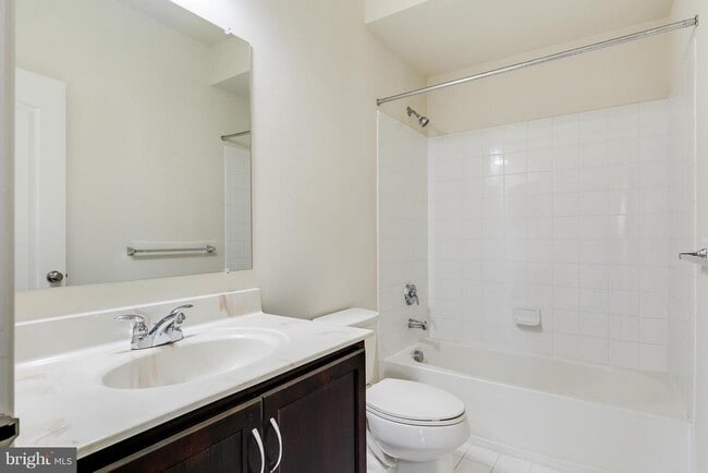 Building Photo - 23502 Belvoir Woods Terrace