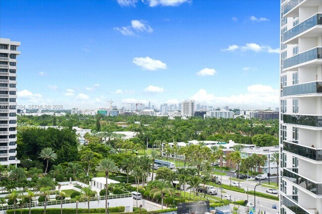 Building Photo - 10275 Collins Ave