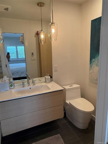 Building Photo - 3041 Mitchell Rd