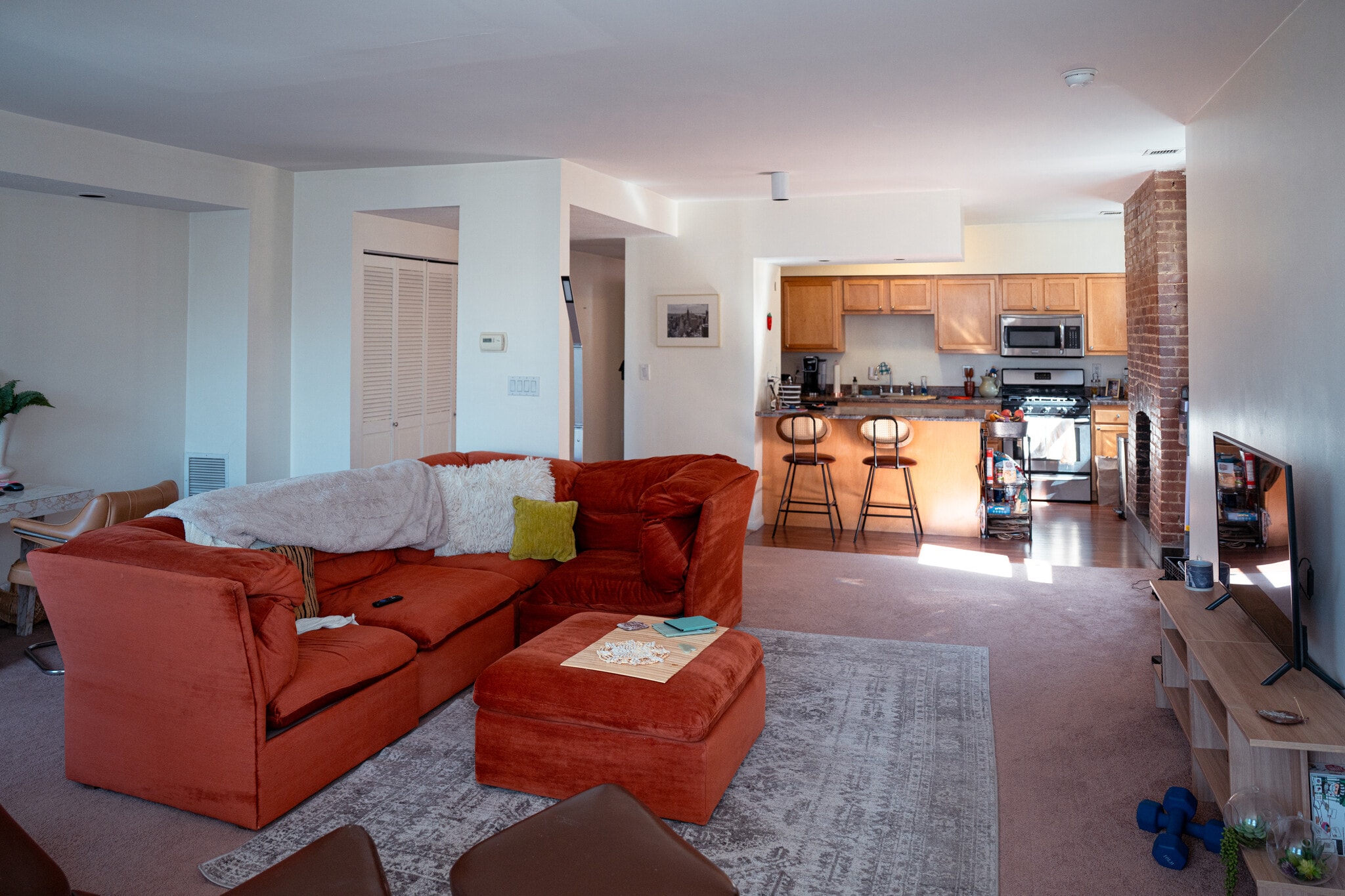 Building Photo - 625 S Negley Ave