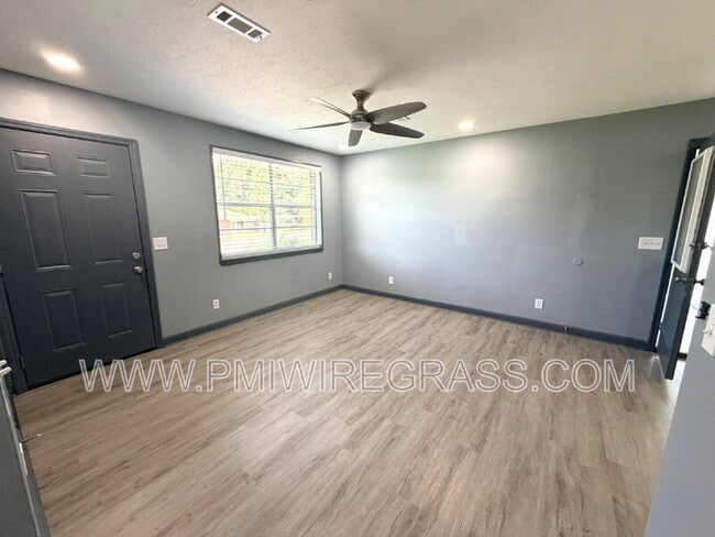 Building Photo - 139 Donnie Mae Dr