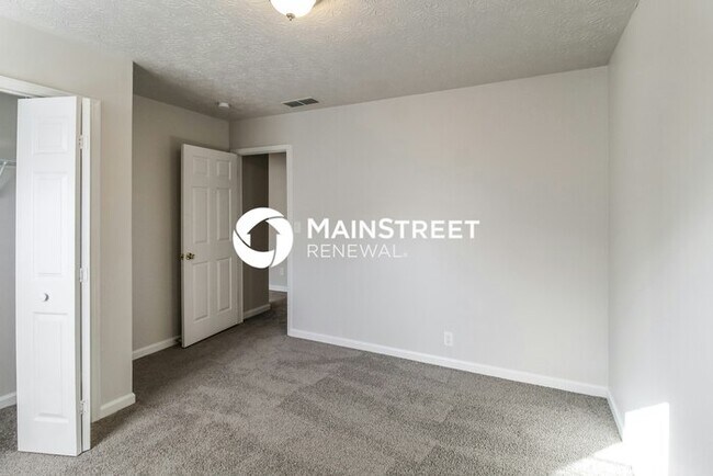 Building Photo - 3 Bedroom Pet-Friendly Home in Rex, GA with Main Street Renewal