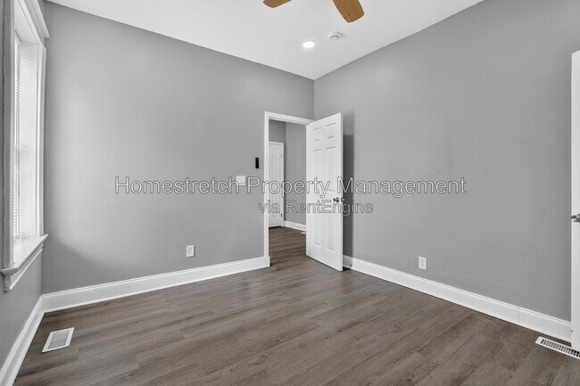 Building Photo - 3706 Meramec St