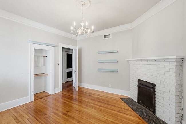 Building Photo - 431 E 50th St