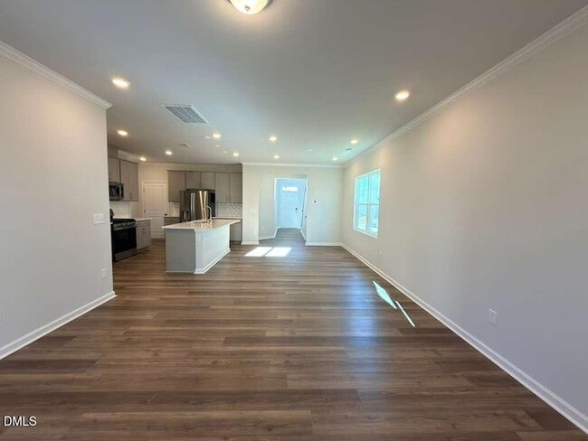 Building Photo - 2008 English Saddle Ln