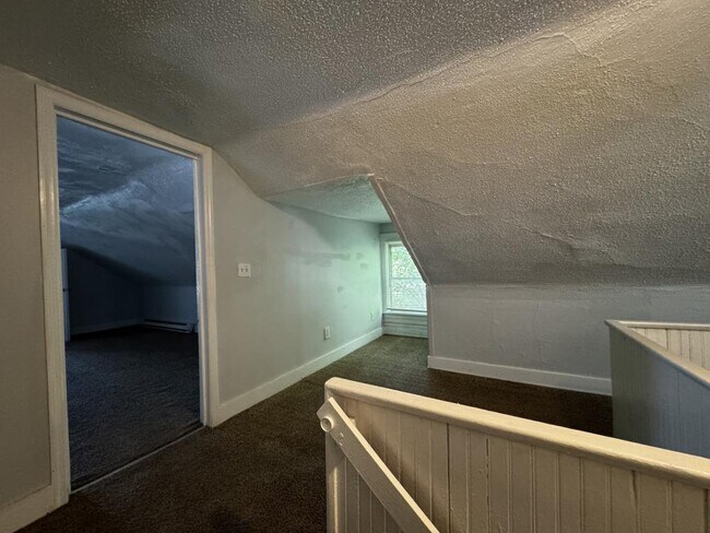 Building Photo - 303 McClelland Ave