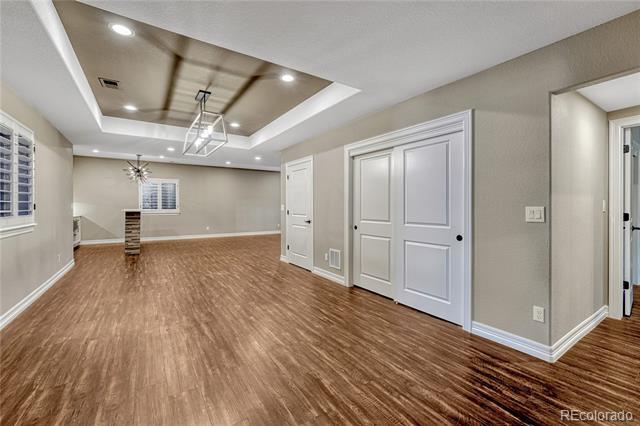 Building Photo - 9797 Sunset Hill Cir
