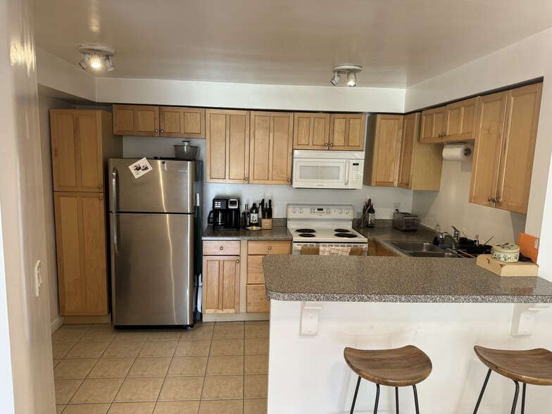 Building Photo - 20 29th Ave