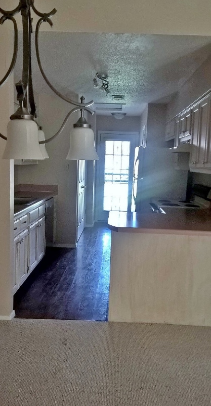 Building Photo - 1693 Beaver Trail Dr