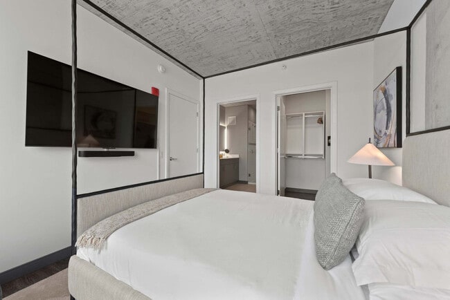 Building Photo - 1314 W Randolph St