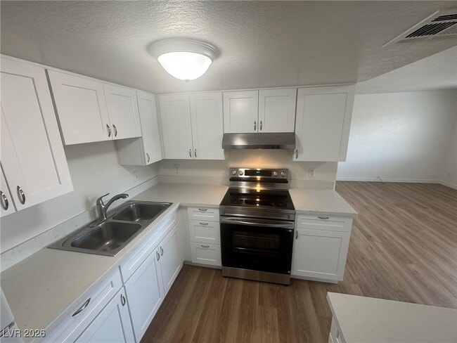 Building Photo - 4775 Lucite Ln