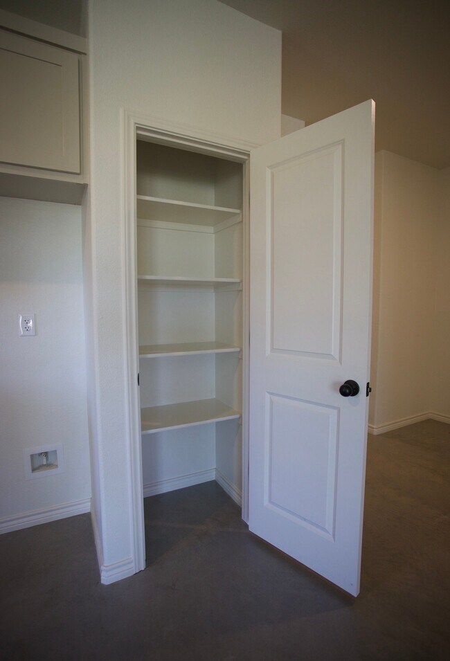 Building Photo - 4144 Long Creek Lane