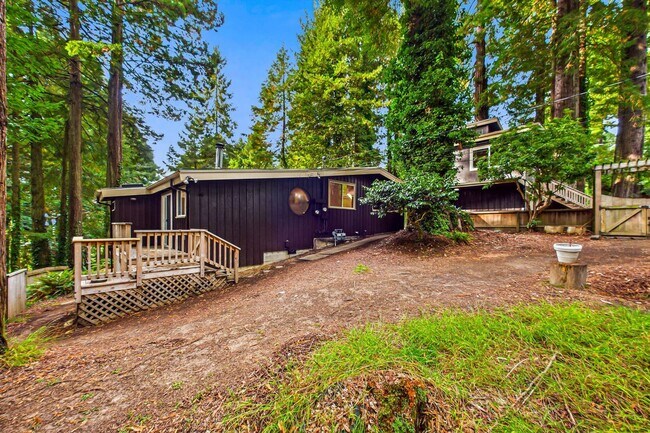 Building Photo - 2910 Greenbriar Ln