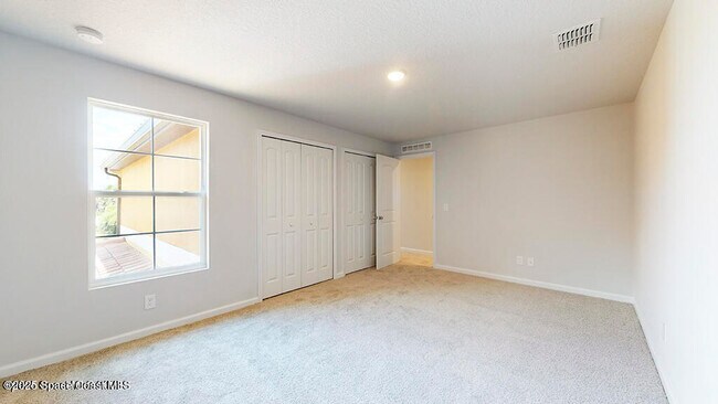 Building Photo - 778 Carlsbad Dr