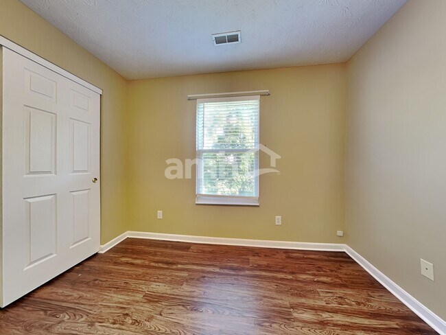 Building Photo - 2733 Jenny Marie Dr