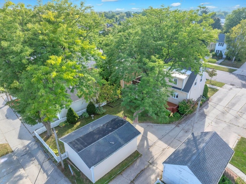 Building Photo - 2603 N 13th St