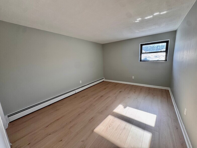 Building Photo - 91 Spring St