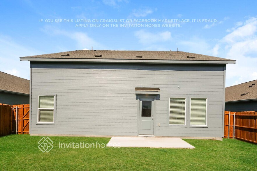 Building Photo - 2622 Bartlett St