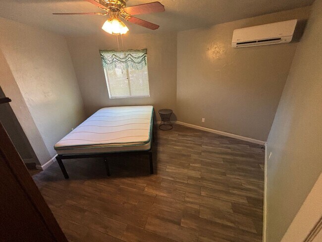 Building Photo - 4-BEDROOM 3-Bathroom FURNISHED Peaceful Country Living