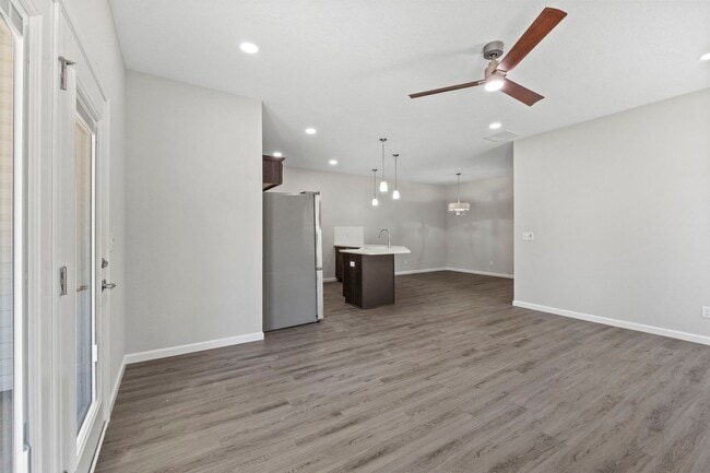 Building Photo - Newly Built 3 Bedroom House w Garage