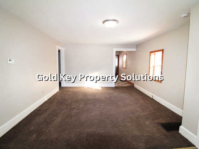 Building Photo - 3 BR House with 2 FULL Baths and Central Air NO SECTION 8