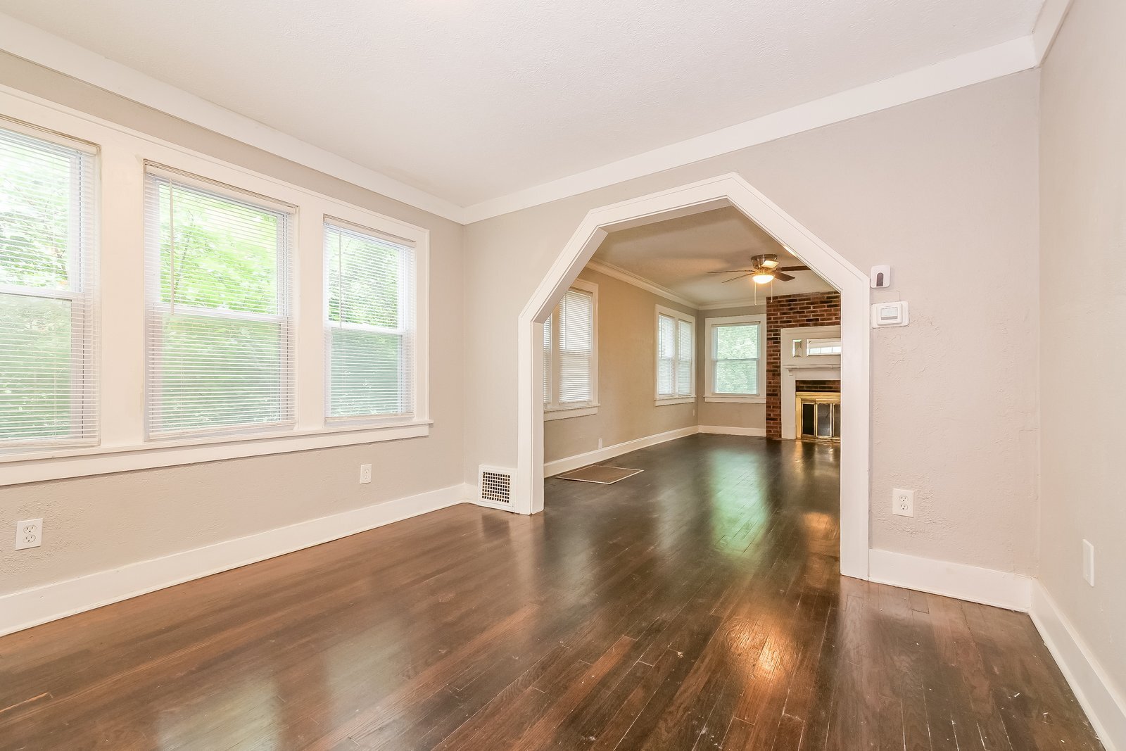 Building Photo - 1824 E 73rd St