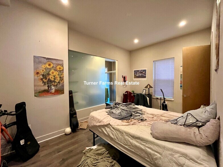 Building Photo - 24 Washburn St