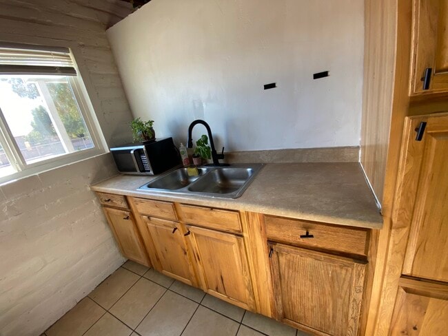 Building Photo - 174 W Borrego St