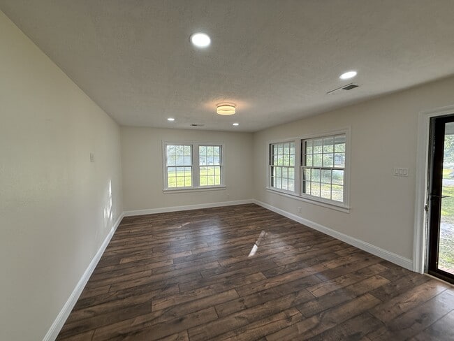 Building Photo - 3075 Patillo Rd