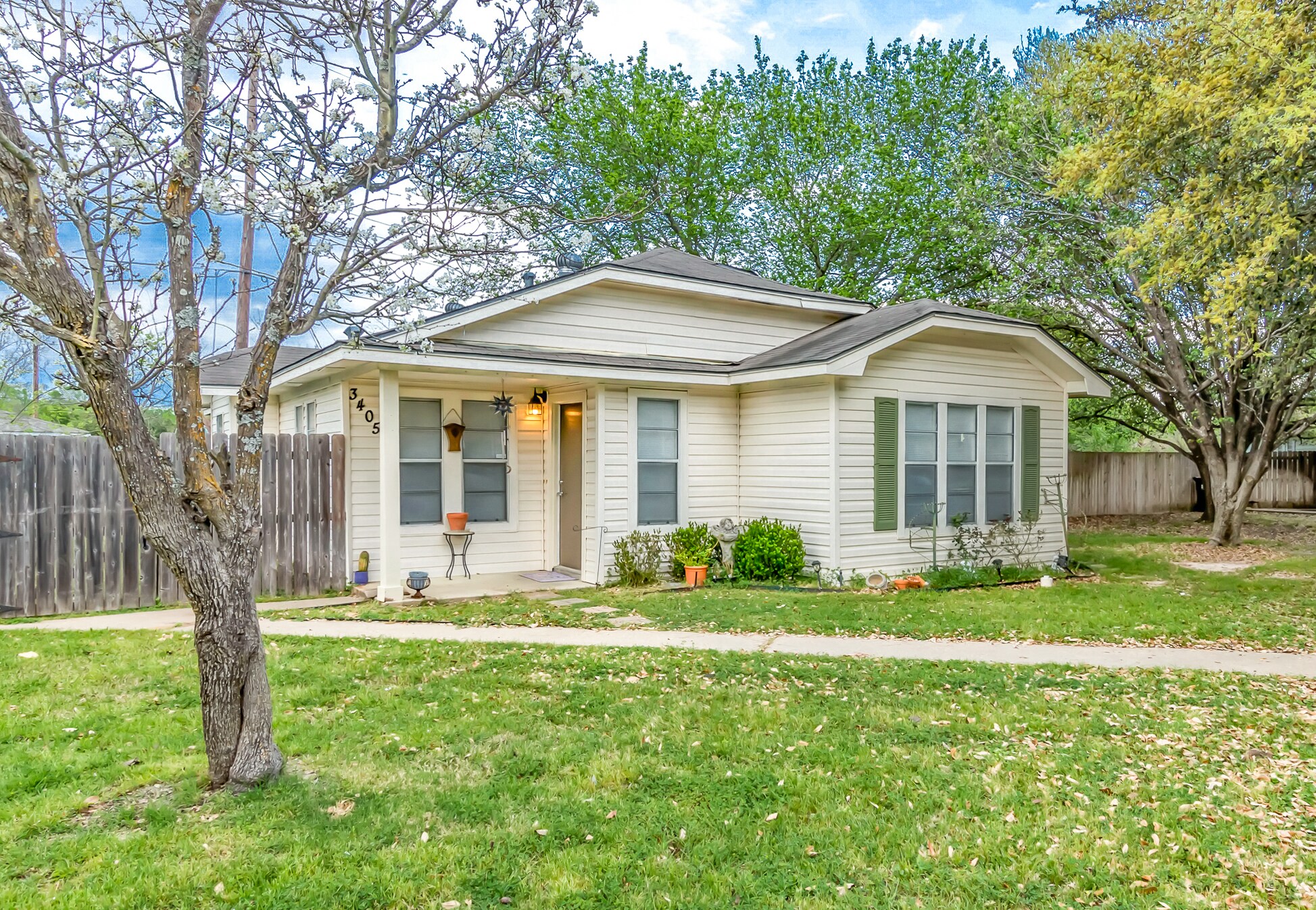 Building Photo - 3405 Timberline Ct