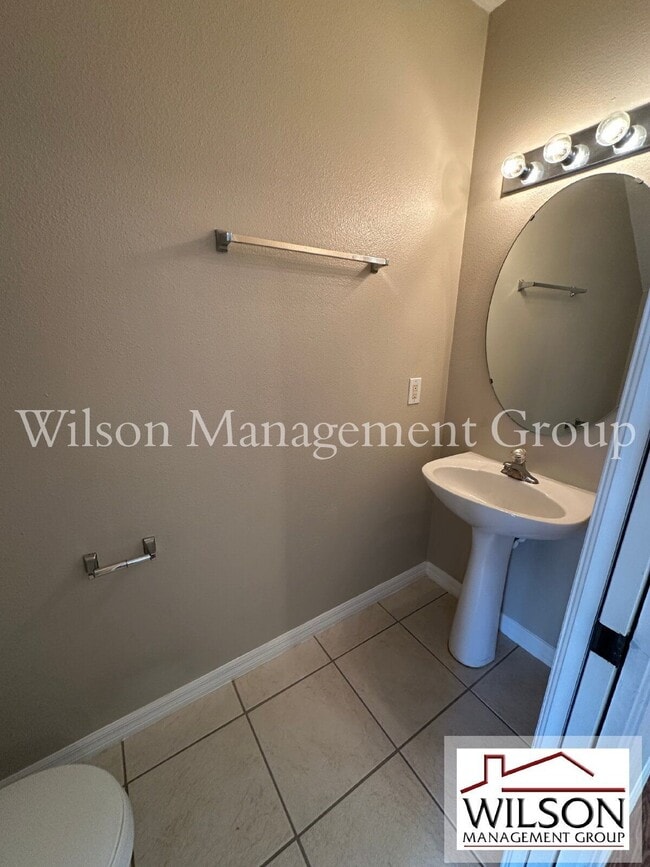 Building Photo - 538 Wilton Cir