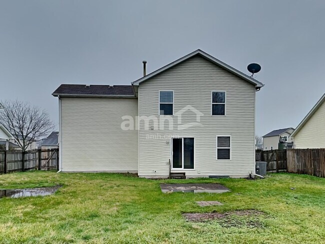 Building Photo - 5311 Meadowbrook St
