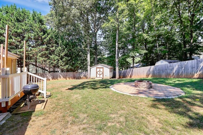 Building Photo - 105 Antelope Dr