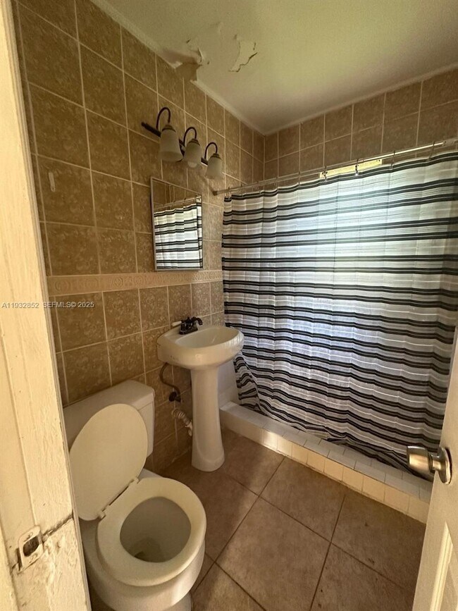 Building Photo - 1087 NW 51st St