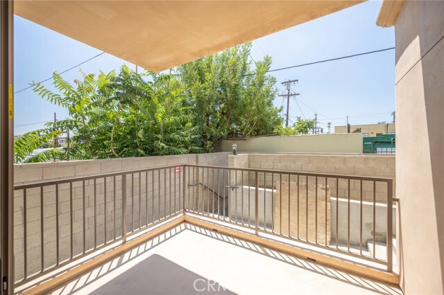 Building Photo - 14526 Hartland St