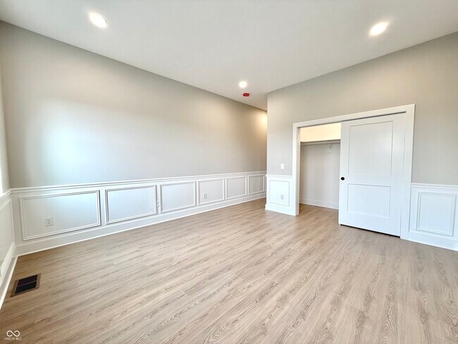 Building Photo - 2239 Carrollton Ave