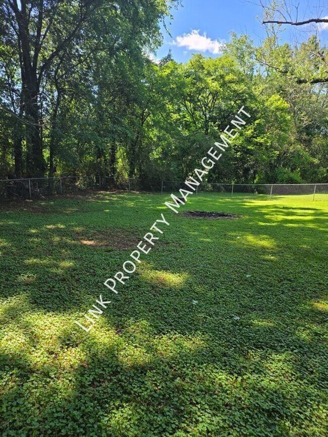 Building Photo - Available Now – Spacious 4 Bedroom Home in Ringgold for Only $1,795/Month!