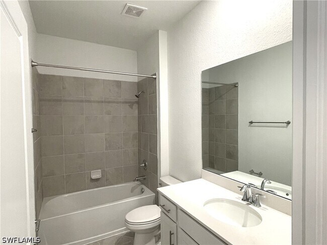 Building Photo - 2184 Dragonfruit Wy