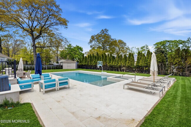 Building Photo - 4 Cheryl Dr