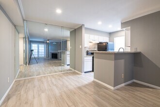 Building Photo - 14600 Fonmeadow Dr